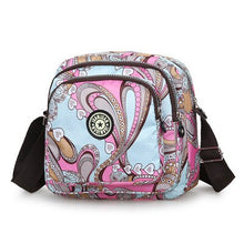 Load image into Gallery viewer, Floral Flap Bag