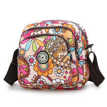 Load image into Gallery viewer, Floral Flap Bag