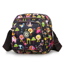 Load image into Gallery viewer, Floral Flap Bag