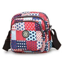 Load image into Gallery viewer, Floral Flap Bag